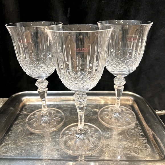 Galway Irish Crystal Signed GAL 15 Water Goblet Wine Glasses Set of 3 NWT - Picture 2 of 9